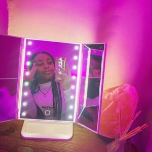 Meet your Posher, Sydney